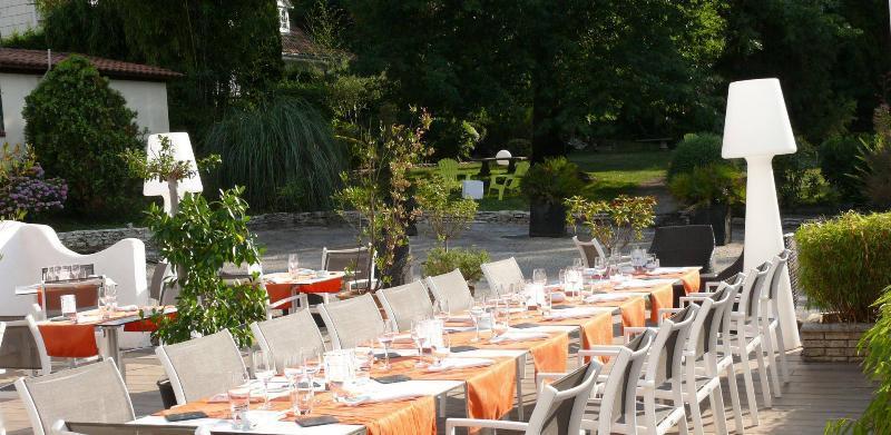 Les Criquets Hotel & Spa Blanquefort  Exterior photo